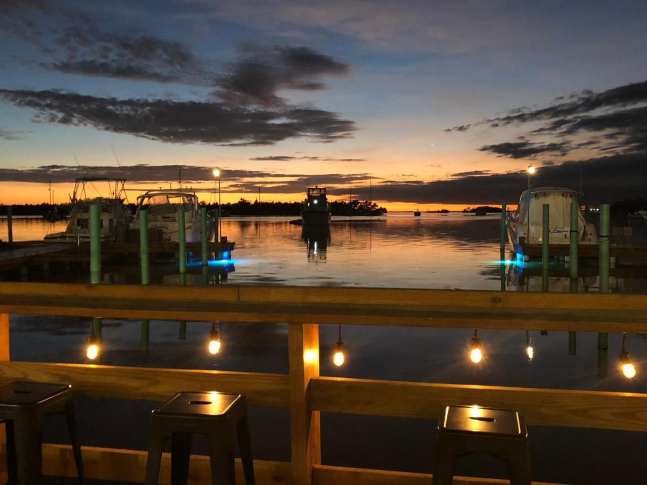 Full Moon Hotel & Restaurant Salinas Εξωτερικό φωτογραφία